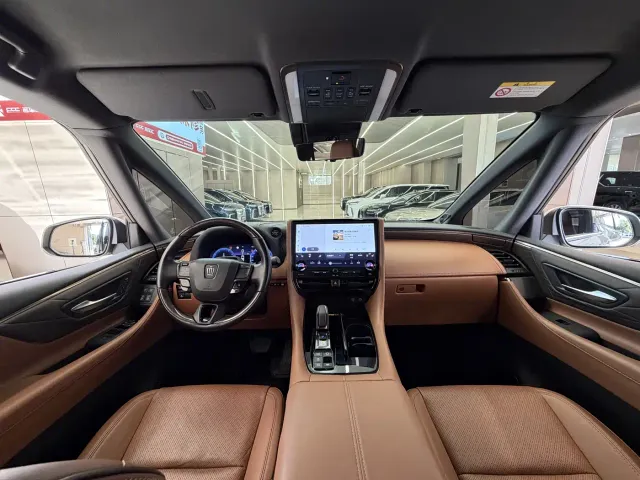 Toyota Vellfire — Фото автомобиля 14