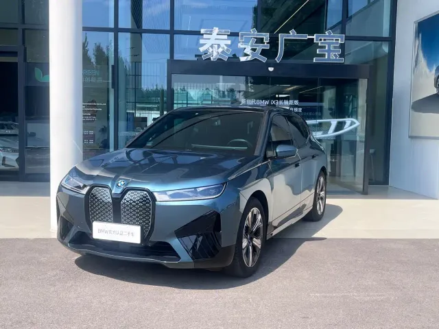 Фотография автомобиля — BMW iX