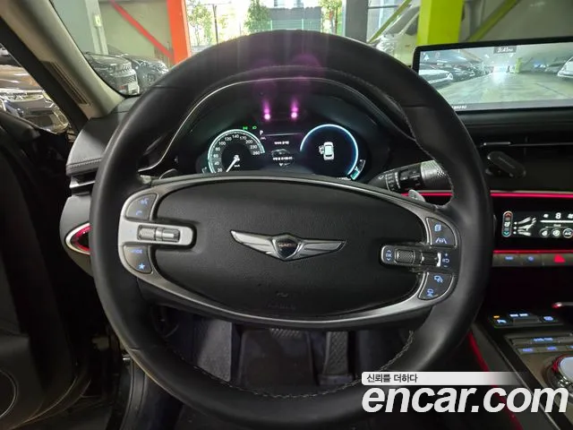 Genesis GV70 — Фото автомобиля 8