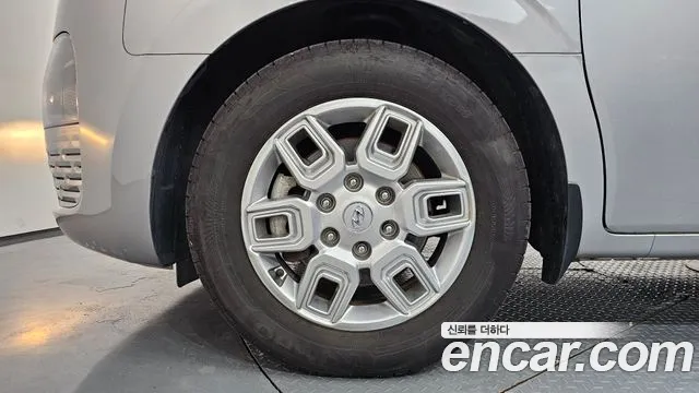 Hyundai Staria Staria Карго 3 места — Фото автомобиля 5