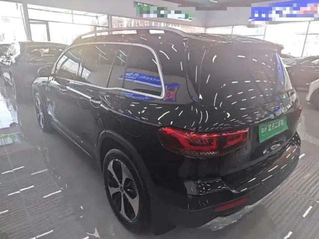 Mercedes-Benz GLB-Class — Фото автомобиля 4