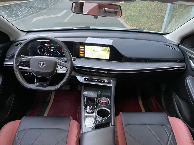 Changan Eado — Фото автомобиля 6