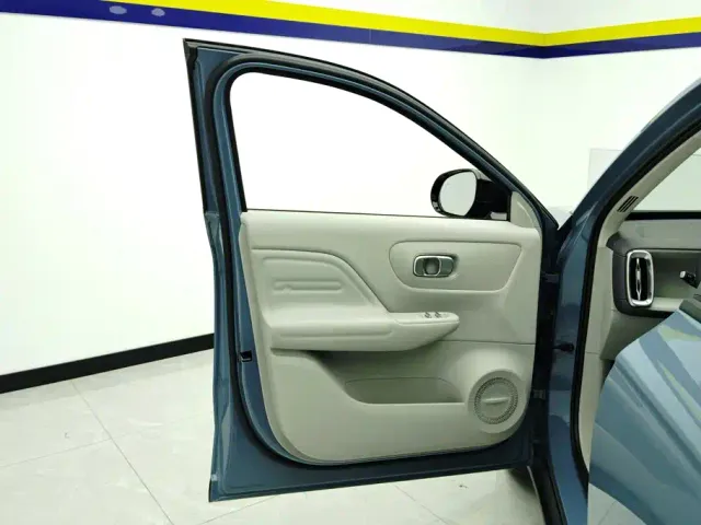 Leapmotor B10 — Фото автомобиля 7