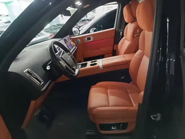 Li Auto L7 — Фото автомобиля 14