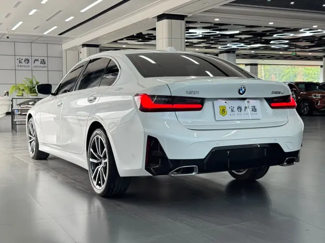BMW 3 Series — Фото автомобиля 6