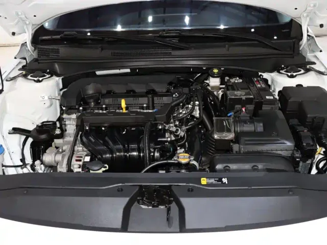 Hyundai Elantra — Фото автомобиля 19