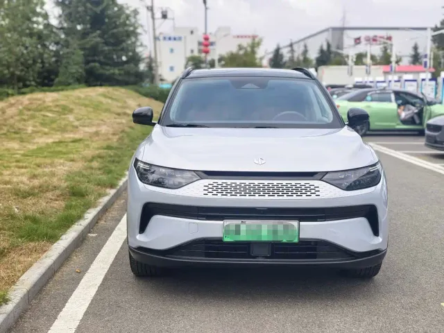 Leapmotor C11 — Фото автомобиля 2