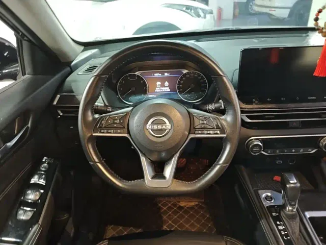 Nissan Teana — Фото автомобиля 10