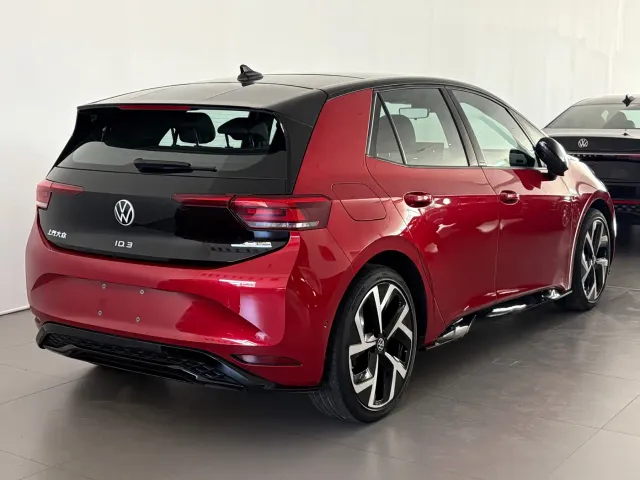 Volkswagen ID.3 — Фото автомобиля 4