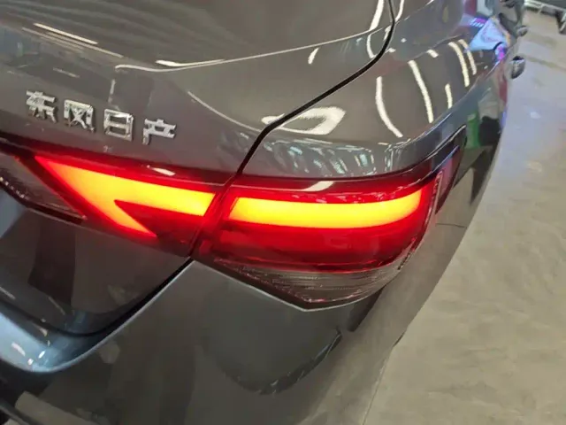 Nissan Sylphy — Фото автомобиля 7