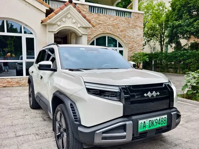 Фотография автомобиля — BYD FangChengBao Titanium 3