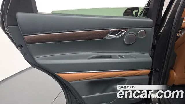 Genesis GV80 — Фото автомобиля 14