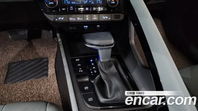 Hyundai Avante CN7 — Фото автомобиля 12