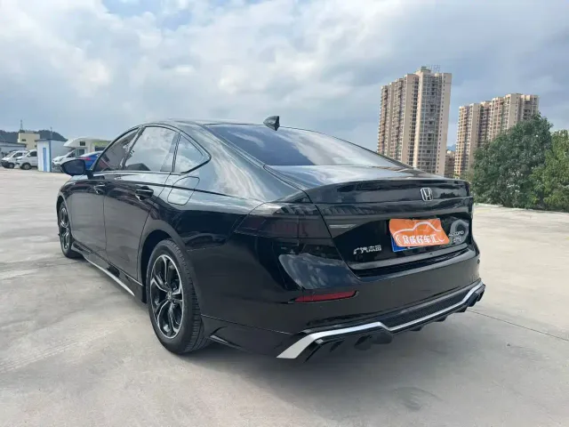 Honda Accord — Фото автомобиля 6