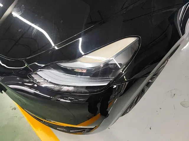 Tesla Model Y — Фото автомобиля 23