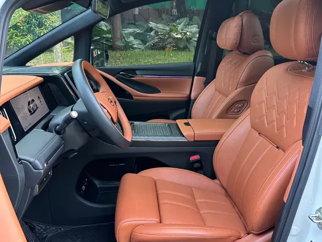 GAC Trumpchi Xiangwang M8 — Фото автомобиля 5