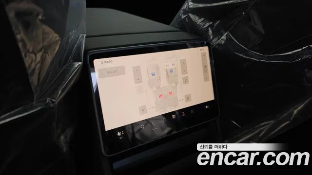 Tesla Model Y — Фото автомобиля 24