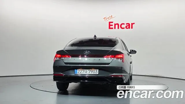 Hyundai Avante CN7 — Фото автомобиля 4
