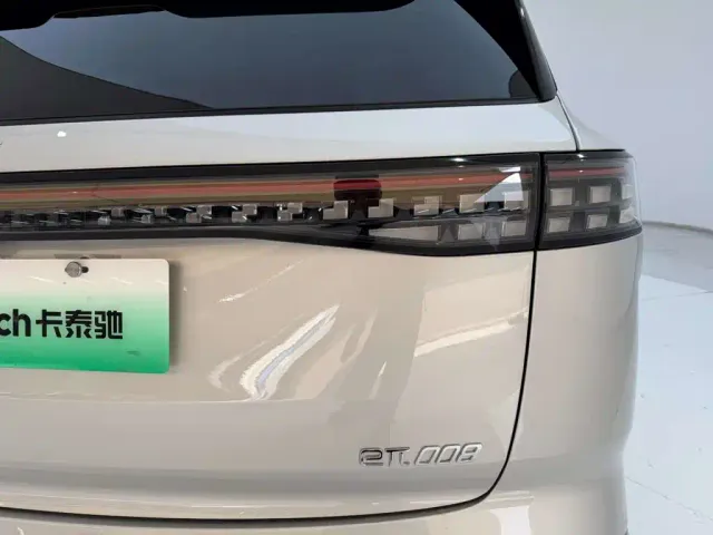 Dongfeng eπ 008 — Фото автомобиля 10