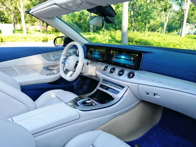 Mercedes-Benz E-Class — Фото автомобиля 6