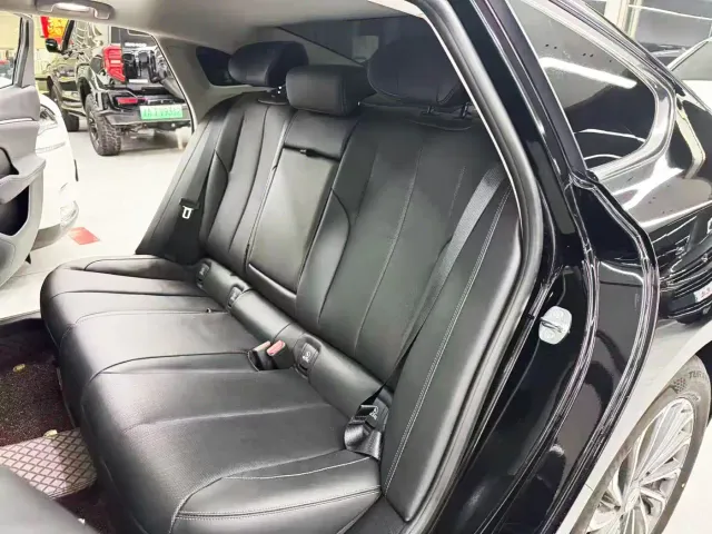 Buick LaCrosse — Фото автомобиля 13
