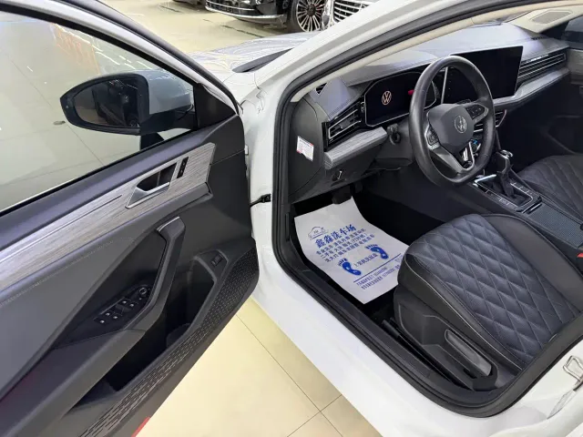 Volkswagen Sagitar — Фото автомобиля 9