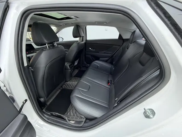 Hyundai Elantra — Фото автомобиля 15