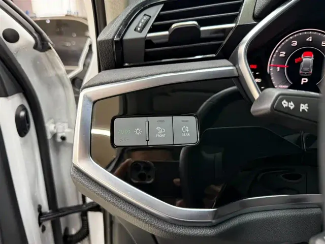Audi Q3 — Фото автомобиля 9