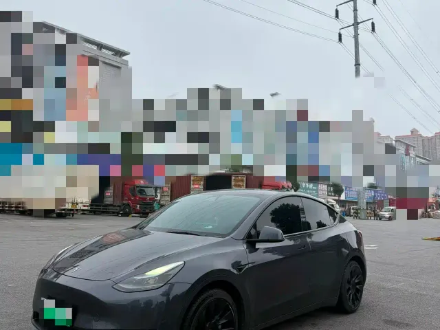 Фотография автомобиля — Tesla Model Y
