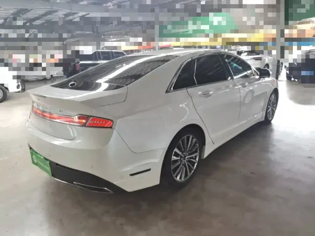 Lincoln MKZ — Фото автомобиля 6