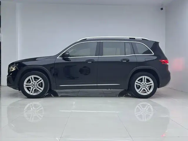 Mercedes-Benz GLB-Class — Фото автомобиля 5