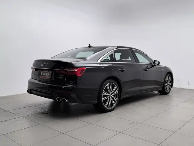 Audi A6L — Фото автомобиля 2