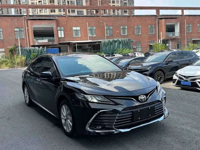Toyota Camry — Фото автомобиля 3