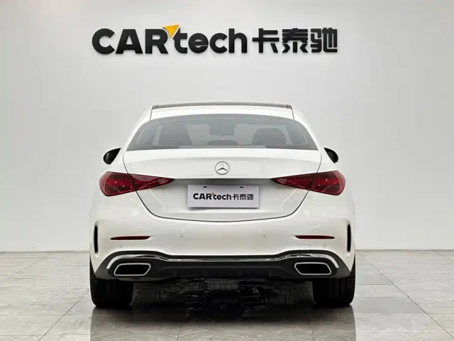 Mercedes-Benz C-Class — Фото автомобиля 4