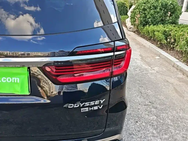 Honda Odyssey — Фото автомобиля 7