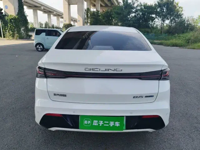 BAIC Beijing EU5 PLUS — Фото автомобиля 5