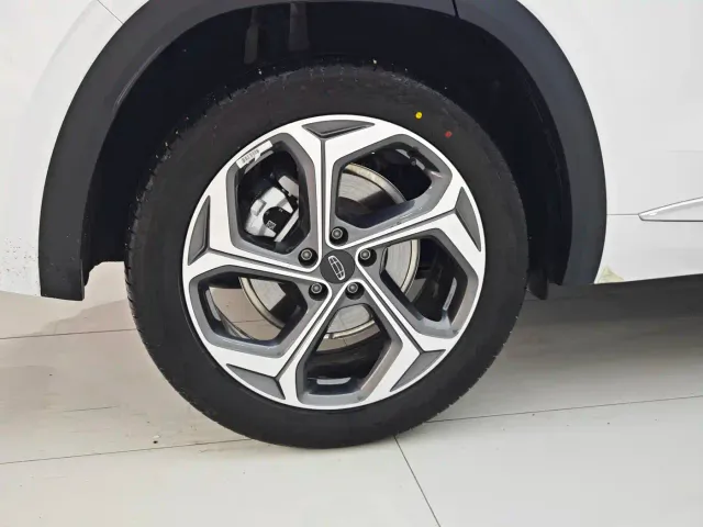 Geely Xingyue L — Фото автомобиля 22