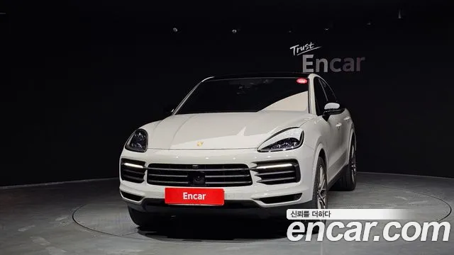 Porsche Cayenne — Фото автомобиля 3