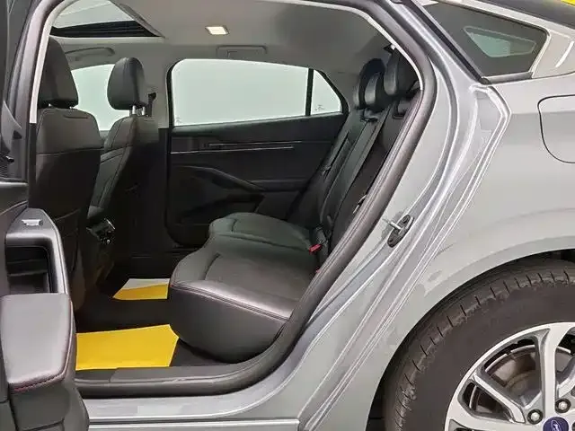 Ford Mondeo — Фото автомобиля 8