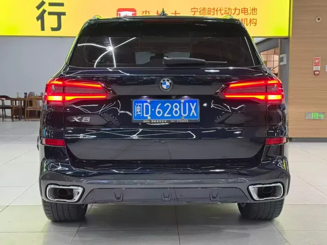BMW X5 — Фото автомобиля 7