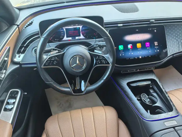 Mercedes-Benz E-Class — Фото автомобиля 7