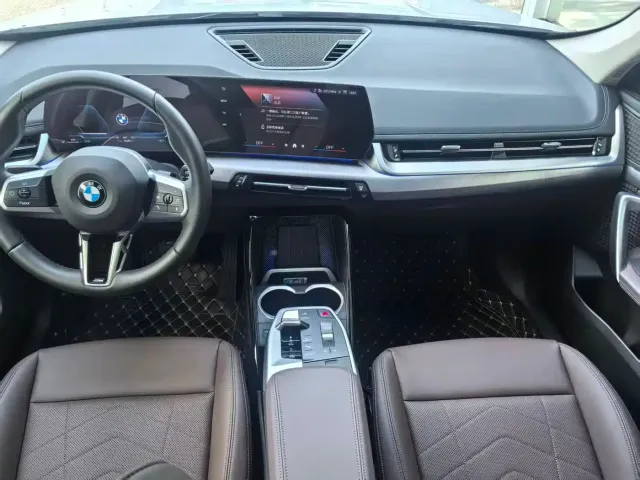 BMW BMW X1 2023 sDrive25Li M Sport Package — Фото автомобиля 10