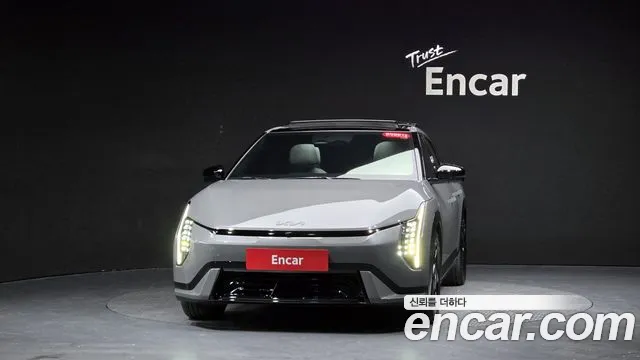 Kia EV4 — Фото автомобиля 3