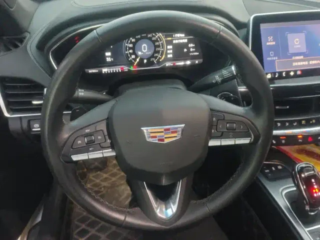 Cadillac CT5 — Фото автомобиля 15