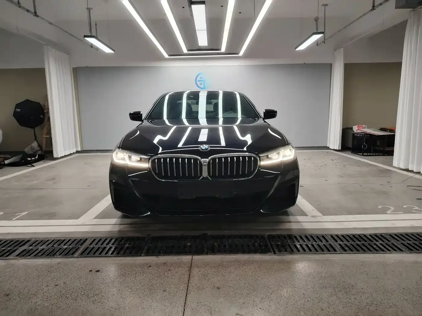 BMW BMW 5 Series 2023 530Li Leading M Sport Package — Фото автомобиля 5