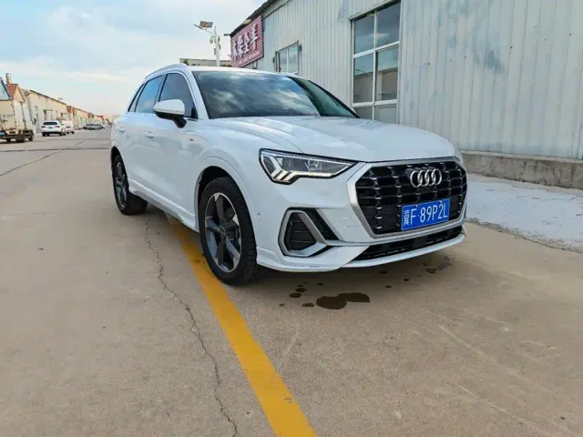Audi Q3 — Фото автомобиля 3