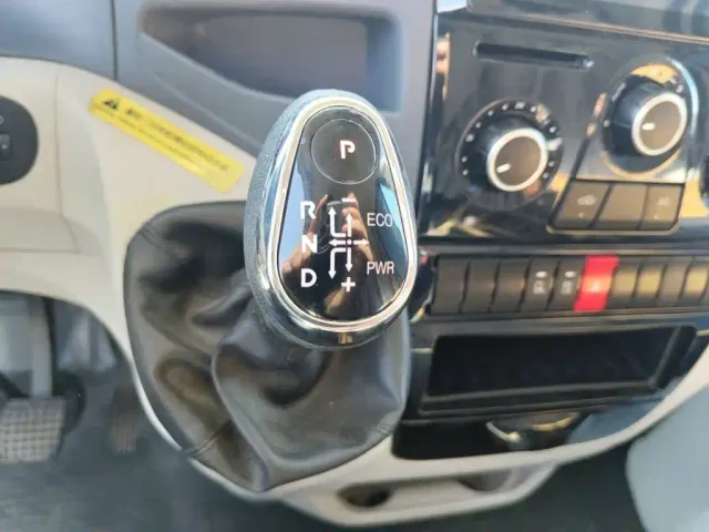 Maxus H90 RV — Фото автомобиля 6