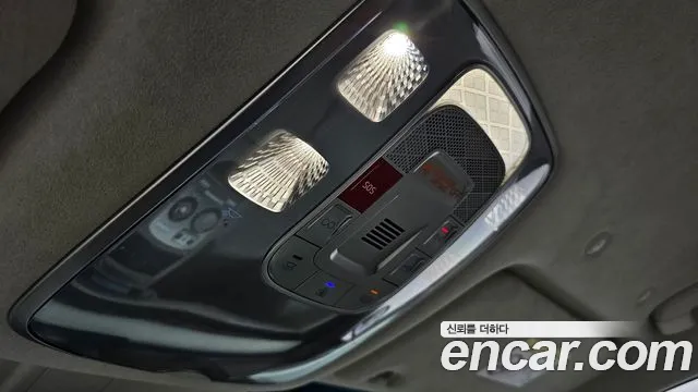 Genesis G90 Бензин 3.5 турбо AWD — Фото автомобиля 28