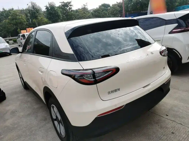 Geely Starry Wish — Фото автомобиля 4