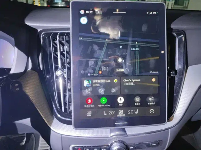 Volvo XC60 — Фото автомобиля 13